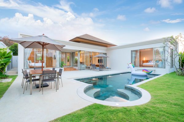 Cost of Pool Deck Repair in Greenville
